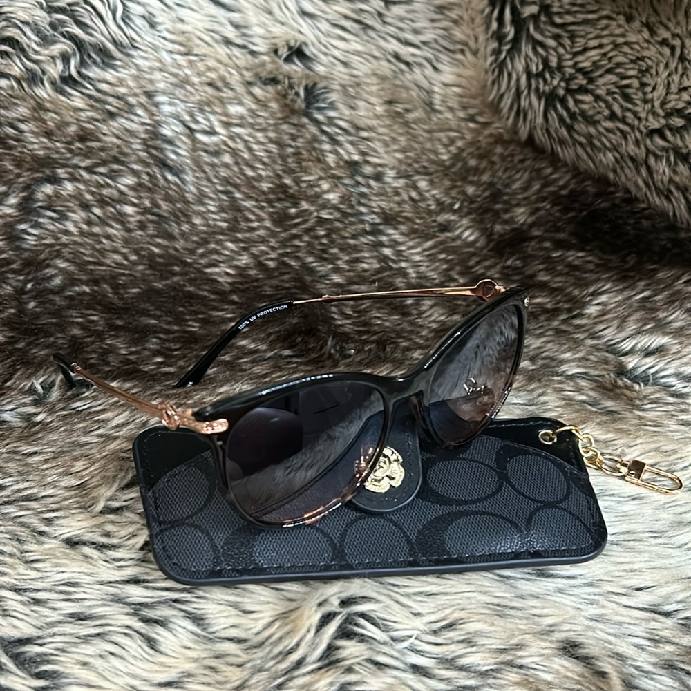 Fashion Shades & Unbranded Holder Bundle